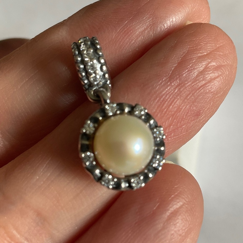 Pandora Silver and Cream Necklace Pendant